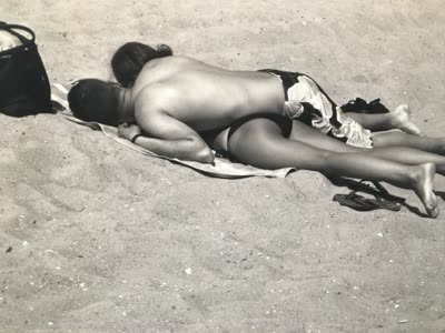 Erica Reade, photograph from Beach Lovers: Four Seasons, 15 April 2016.