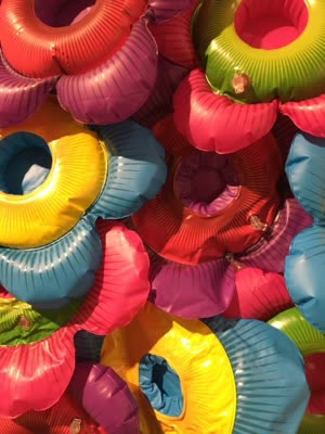 Inflatable sculpture, detail, 11 April 2016.