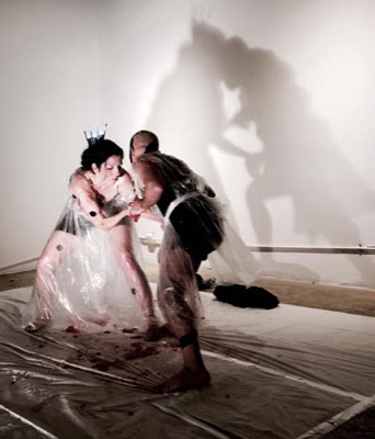 De lo Ajeno (of Others), performance by Veronica Peña and Hector Canonge, 13 May 2016.